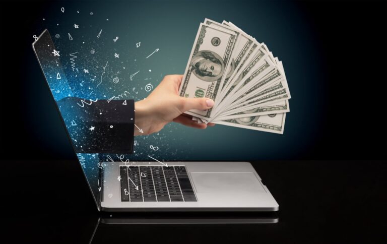 10 Effective Ways of Making Money Online