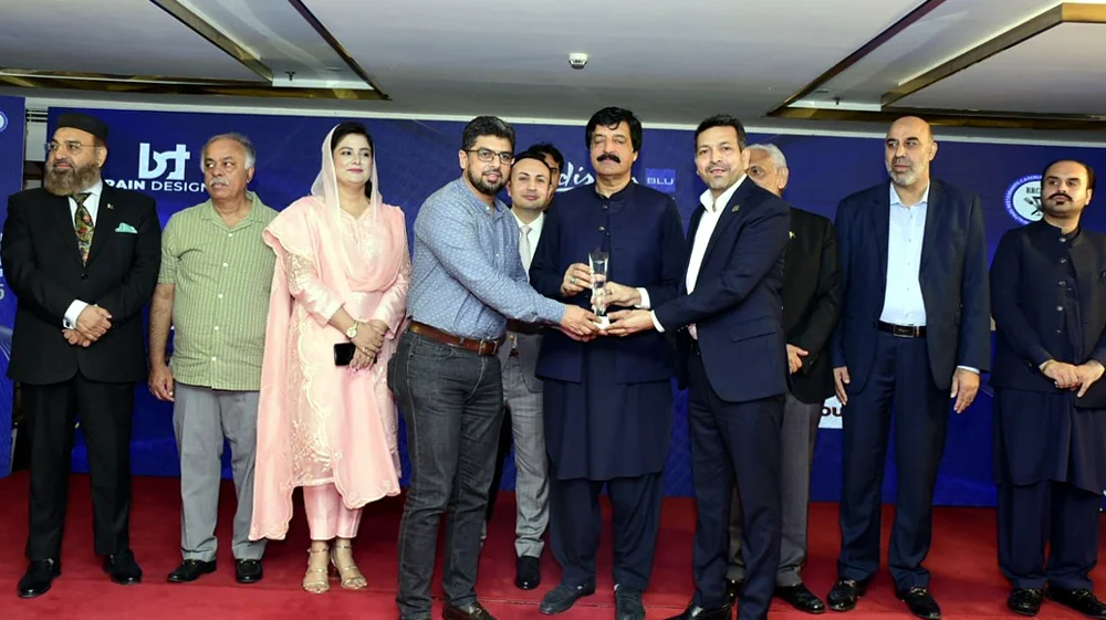 Cheezious Wins Pakistan’s Most Favorite Pizza Award at the 1st Pakistan International Food & Restaurant Awards 2025